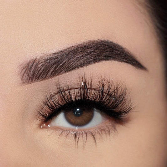 LUCKY LASH